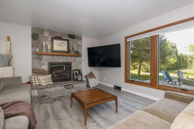 2121 September DRIVE, Racine, WI 53402