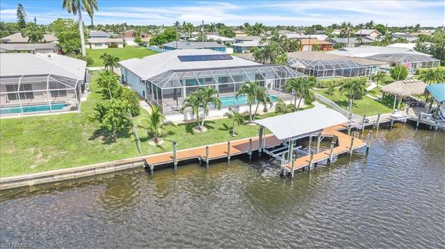 2918 SE 10th PL, Cape Coral, FL 33904
