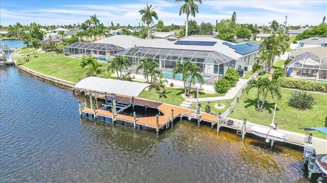 2918 SE 10th PL, Cape Coral, FL 33904