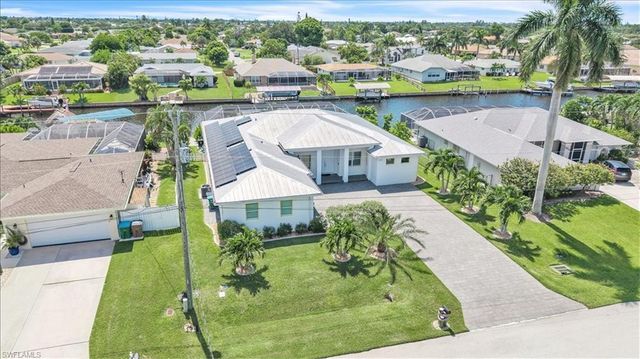 2918 SE 10th PL, Cape Coral, FL 33904