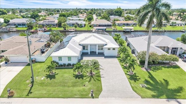 2918 SE 10th PL, Cape Coral, FL 33904