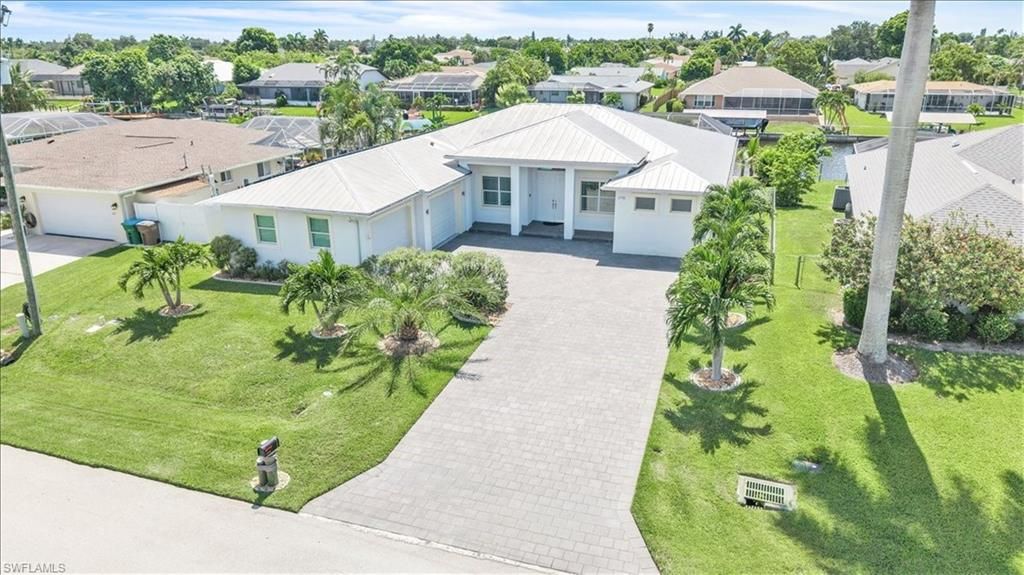 2918 SE 10th PL, Cape Coral, FL 33904