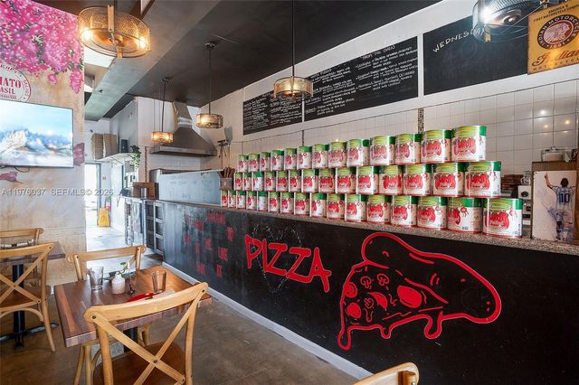 653 NE 125th St, North Miami, FL 33161