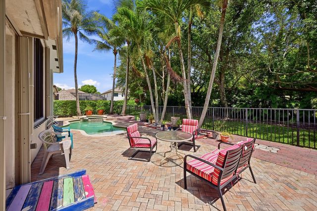 10340 Trianon Place, Wellington, FL 33449