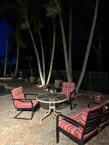 10340 Trianon Place, Wellington, FL 33449