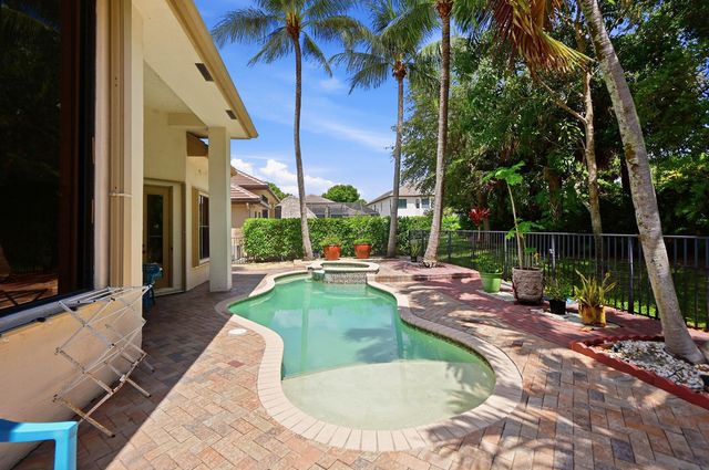 10340 Trianon Place, Wellington, FL 33449