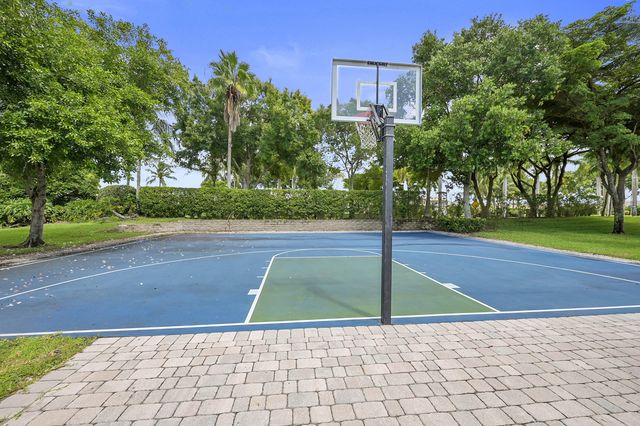 10340 Trianon Place, Wellington, FL 33449