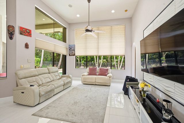 10340 Trianon Place, Wellington, FL 33449