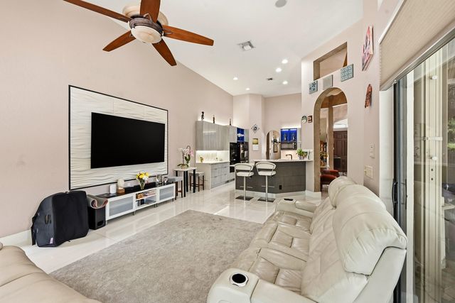 10340 Trianon Place, Wellington, FL 33449