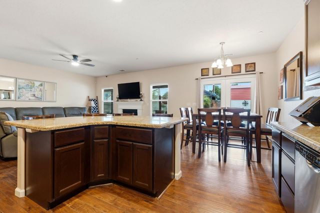 2852 W Indiana, Caruthers, CA 93609