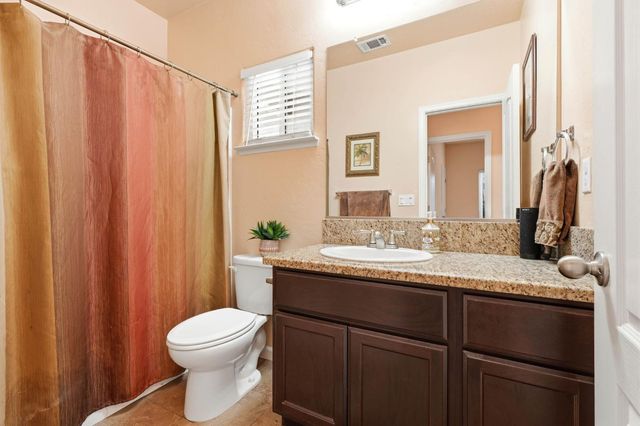 2852 W Indiana, Caruthers, CA 93609