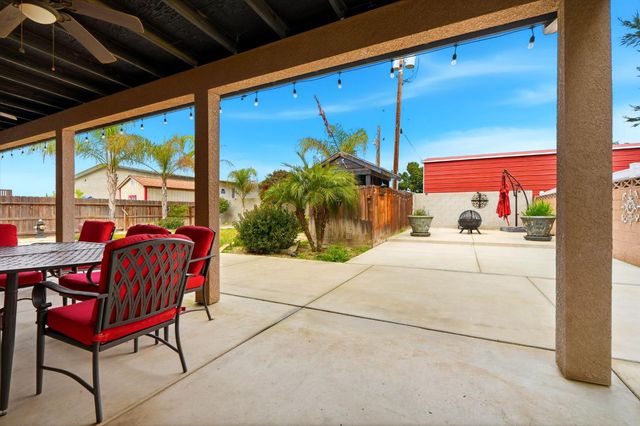 2852 W Indiana, Caruthers, CA 93609