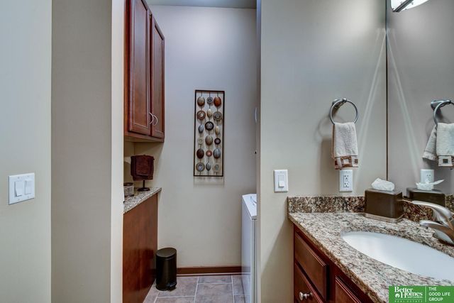 210 S 16th Street, Omaha, NE 68102
