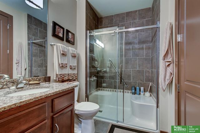 210 S 16th Street, Omaha, NE 68102