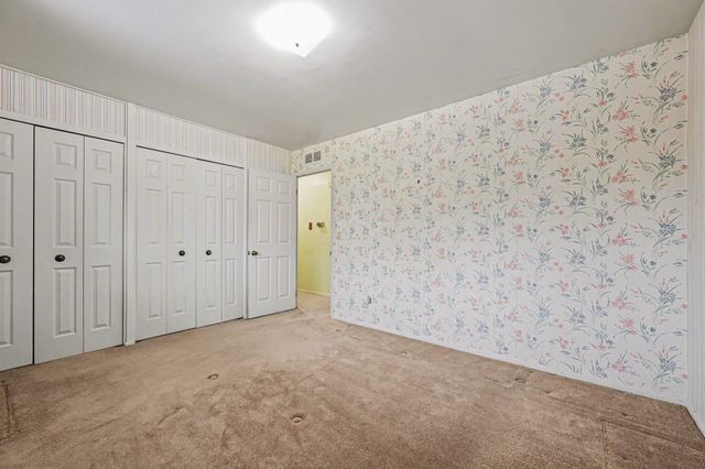 15600 Sunset Street, Livonia, MI 48154