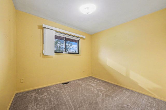 15600 Sunset Street, Livonia, MI 48154