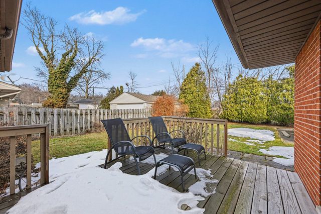 15600 Sunset Street, Livonia, MI 48154