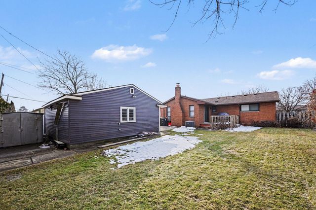 15600 Sunset Street, Livonia, MI 48154