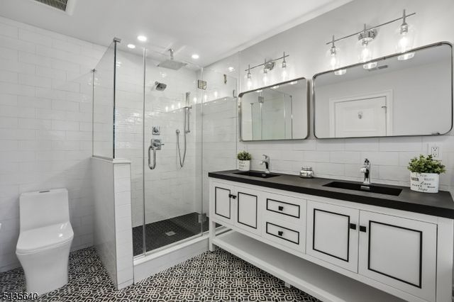 21 Evergreen Pl, Maplewood Twp., NJ 07040