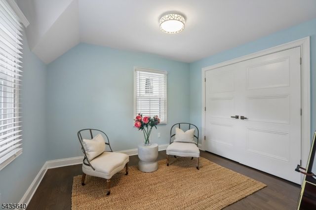 21 Evergreen Pl, Maplewood Twp., NJ 07040