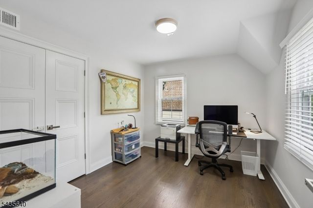 21 Evergreen Pl, Maplewood Twp., NJ 07040