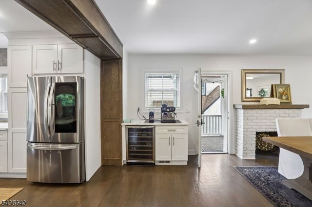 21 Evergreen Pl, Maplewood Twp., NJ 07040