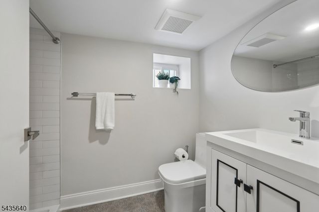 21 Evergreen Pl, Maplewood Twp., NJ 07040