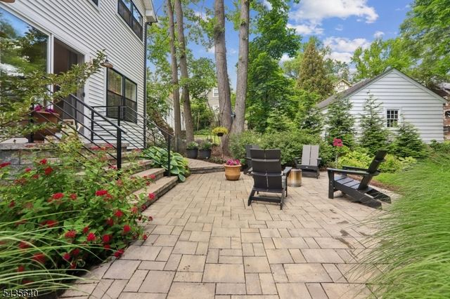 21 Evergreen Pl, Maplewood Twp., NJ 07040
