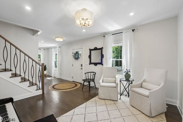 21 Evergreen Pl, Maplewood Twp., NJ 07040
