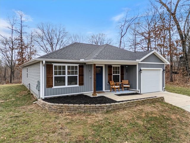 4 Washington Lane, Bella Vista, AR 72715