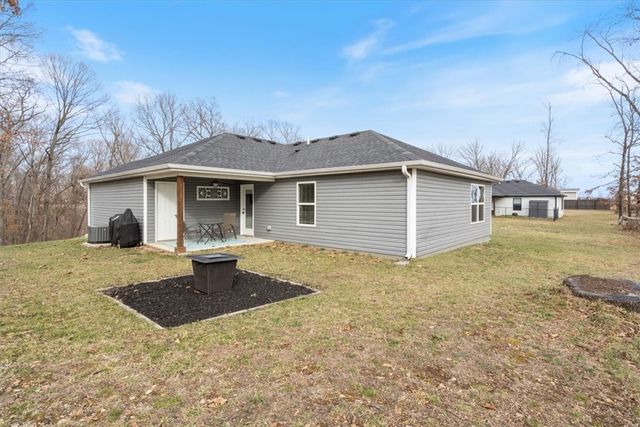 4 Washington Lane, Bella Vista, AR 72715