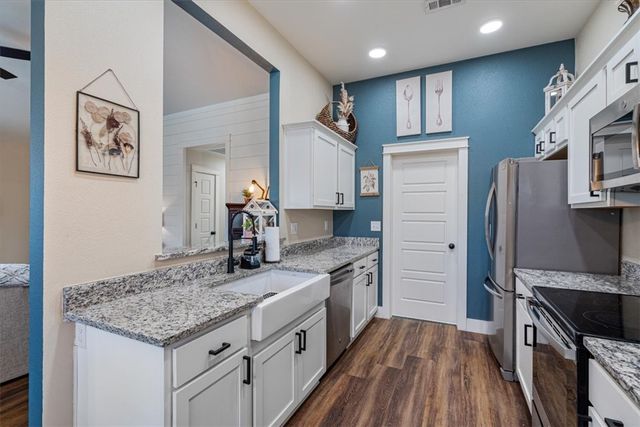 4 Washington Lane, Bella Vista, AR 72715