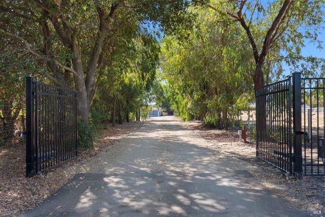 1230 Fowler Creek Rd, Sonoma, CA 95476