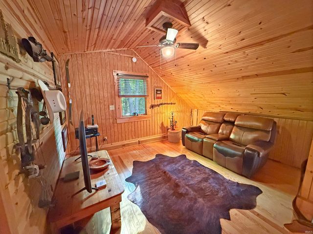 10563 Deer Drive, Birdseye, IN 47513