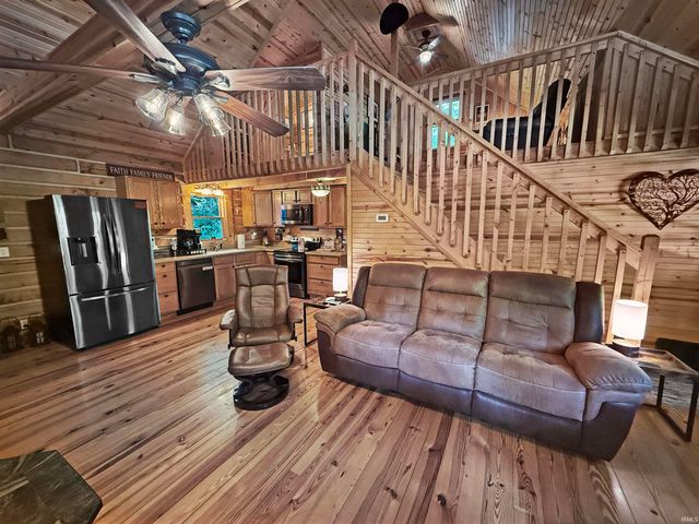 10563 Deer Drive, Birdseye, IN 47513