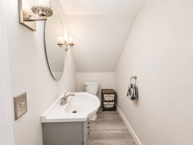 30 Ridge Road, Nashua, NH 03062