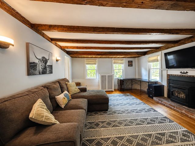 30 Ridge Road, Nashua, NH 03062