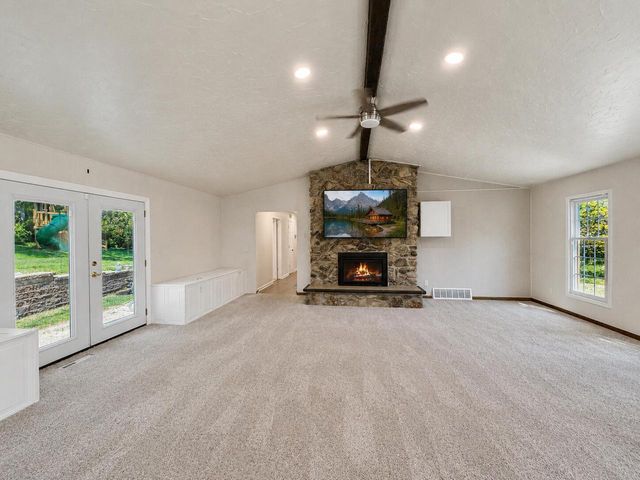 2124 Harris-Highland DRIVE, Waukesha, WI 53188