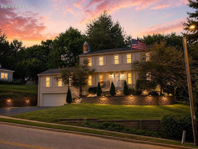 2124 Harris-Highland DRIVE, Waukesha, WI 53188