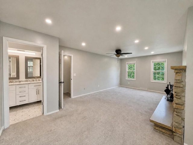 2124 Harris-Highland DRIVE, Waukesha, WI 53188
