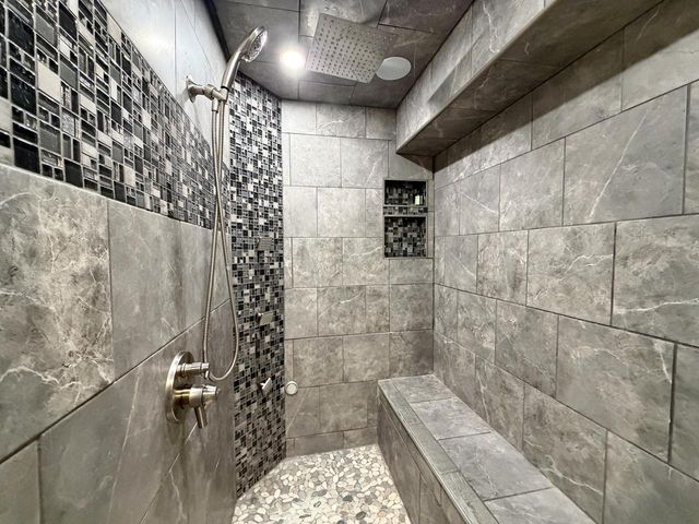 2124 Harris-Highland DRIVE, Waukesha, WI 53188