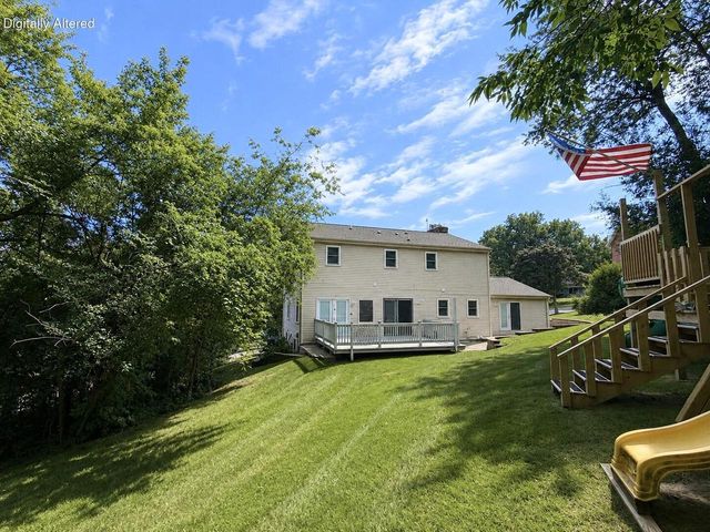 2124 Harris-Highland DRIVE, Waukesha, WI 53188