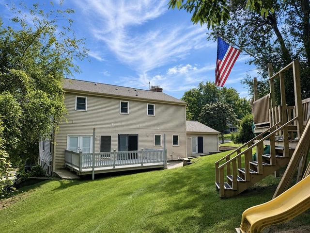 2124 Harris-Highland DRIVE, Waukesha, WI 53188