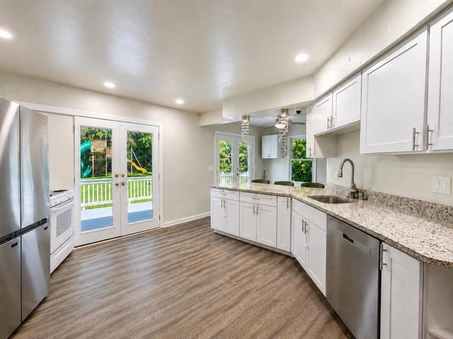 2124 Harris-Highland DRIVE, Waukesha, WI 53188