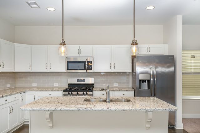 127 Auxley Ct, White House, TN 37188