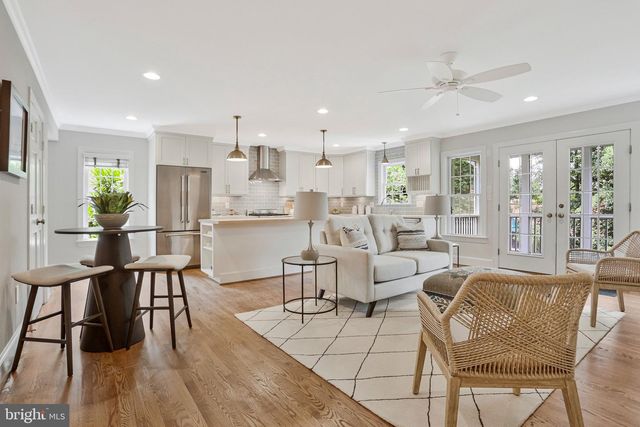 1200 N ILLINOIS ST, Arlington, VA 22205