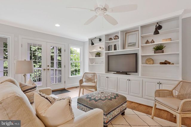 1200 N ILLINOIS ST, Arlington, VA 22205