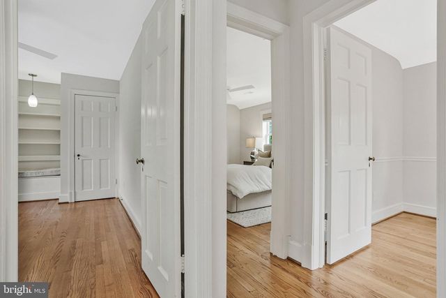 1200 N ILLINOIS ST, Arlington, VA 22205