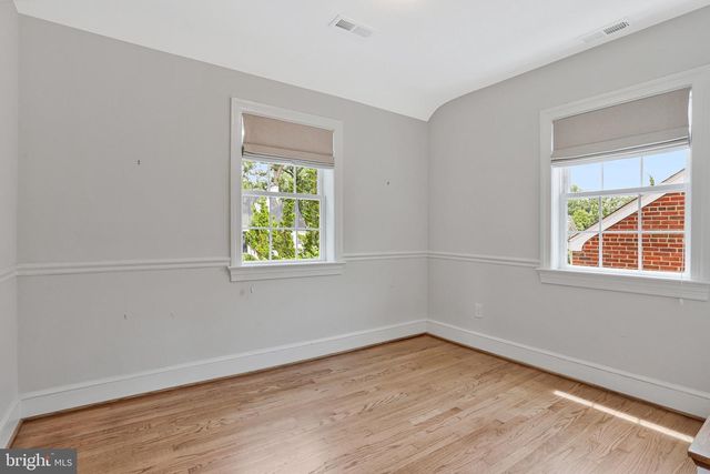 1200 N ILLINOIS ST, Arlington, VA 22205