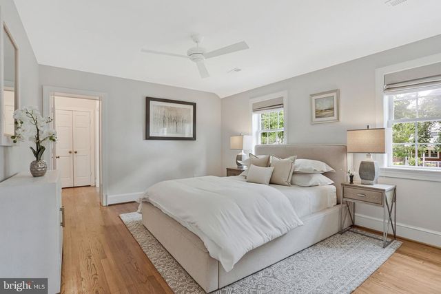 1200 N ILLINOIS ST, Arlington, VA 22205